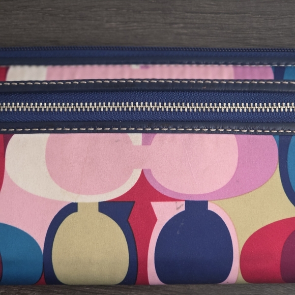 Coach Multicolor Wristlet Wallet - Picture 11 of 12